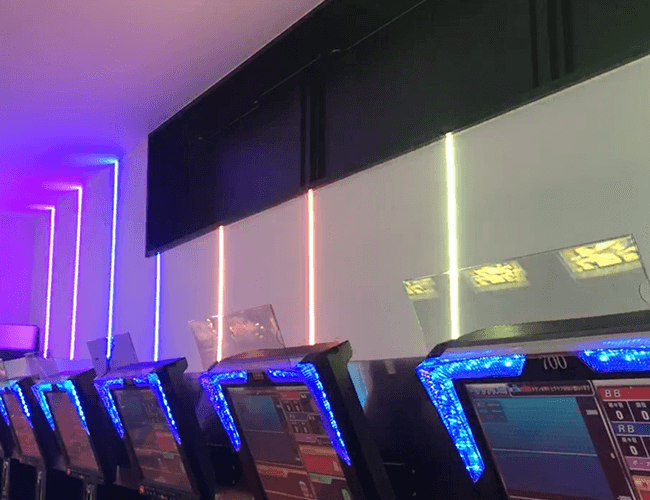 F-S マルチフルカラー アミューズメント施設導入事例画像